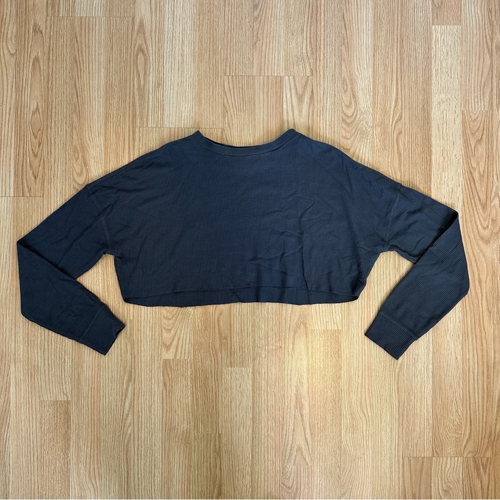 TOPSHOP Charcoal Waffle Henley Crew Neck Crop Top, Size 6 - Picture 5 of 9